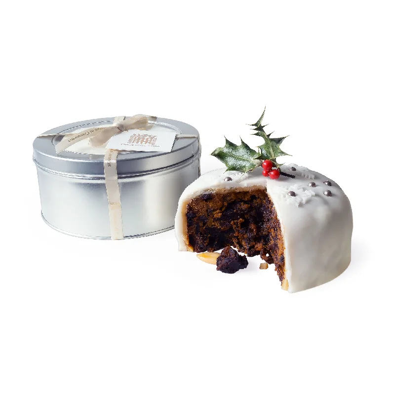 Christmas Cake in a Gift Tin