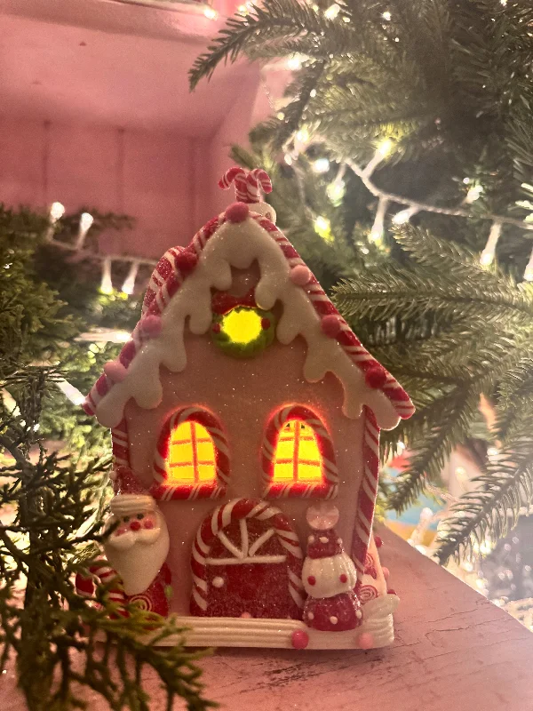 Small Pink Candy House with LED 14cm (99732)